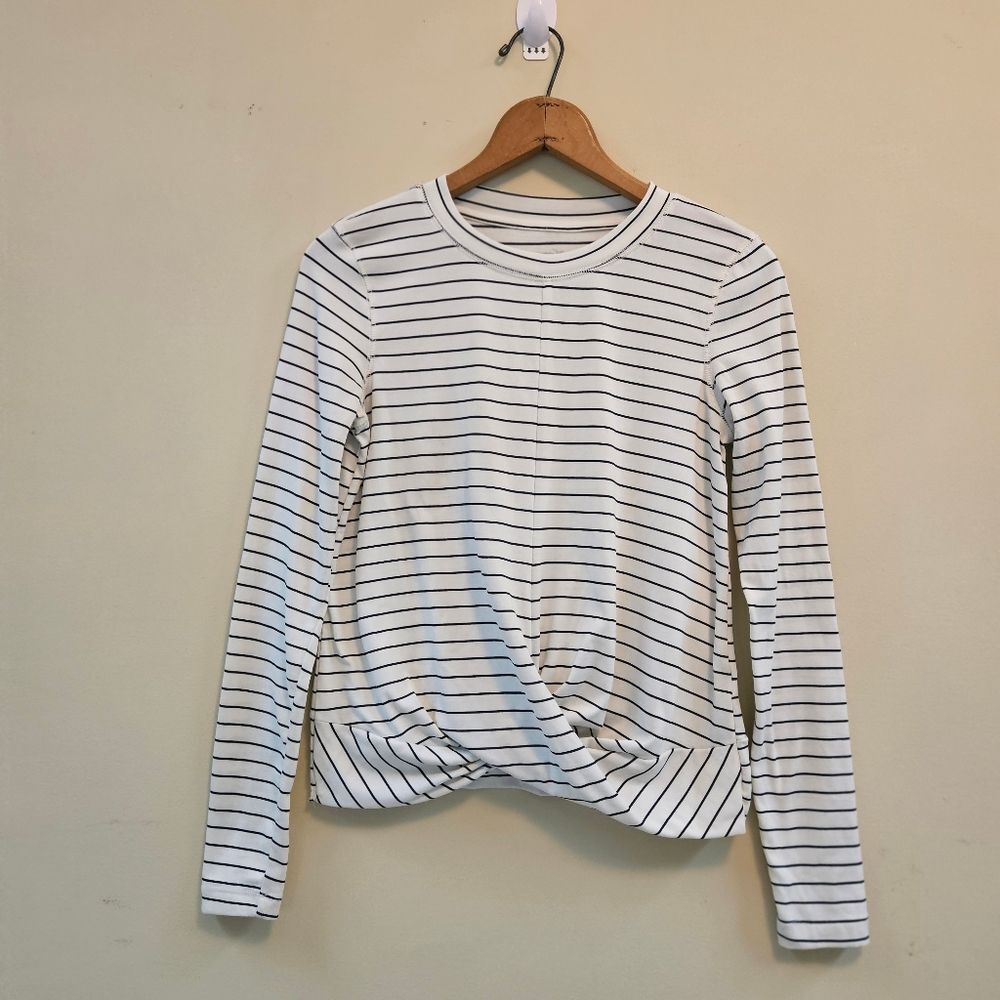 Old Navy Active Breathe ON Top Womens Sz S Cropped black white stripe